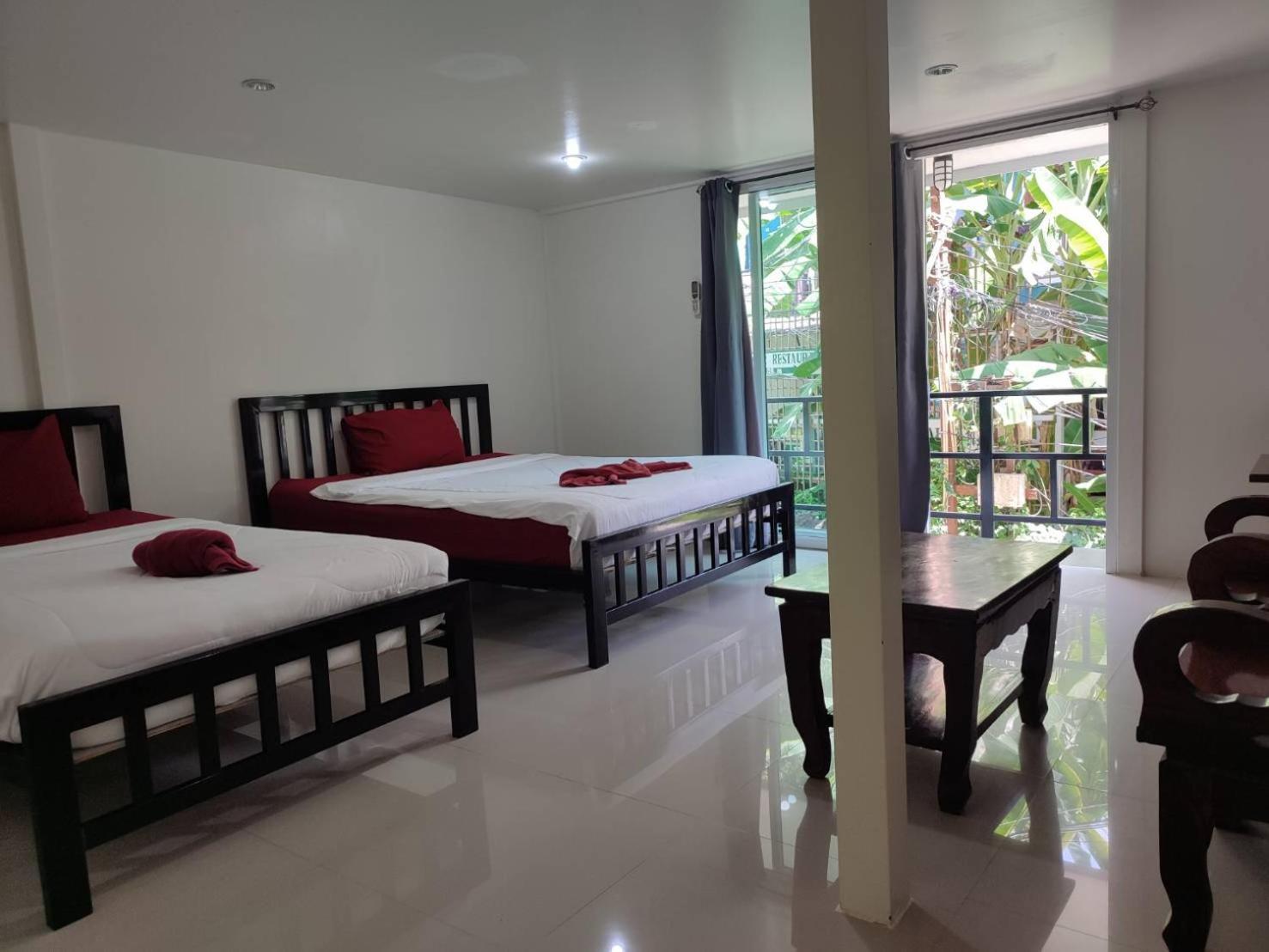 Kitty Guesthouse Phi Phi Islands Esterno foto