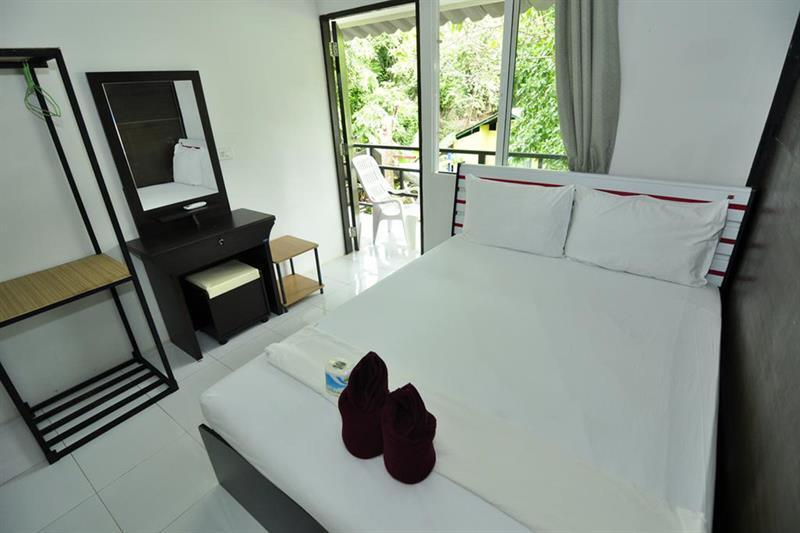 Kitty Guesthouse Phi Phi Islands Esterno foto